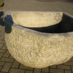 Tränke oder Trog aus Natursandstein gefertigt