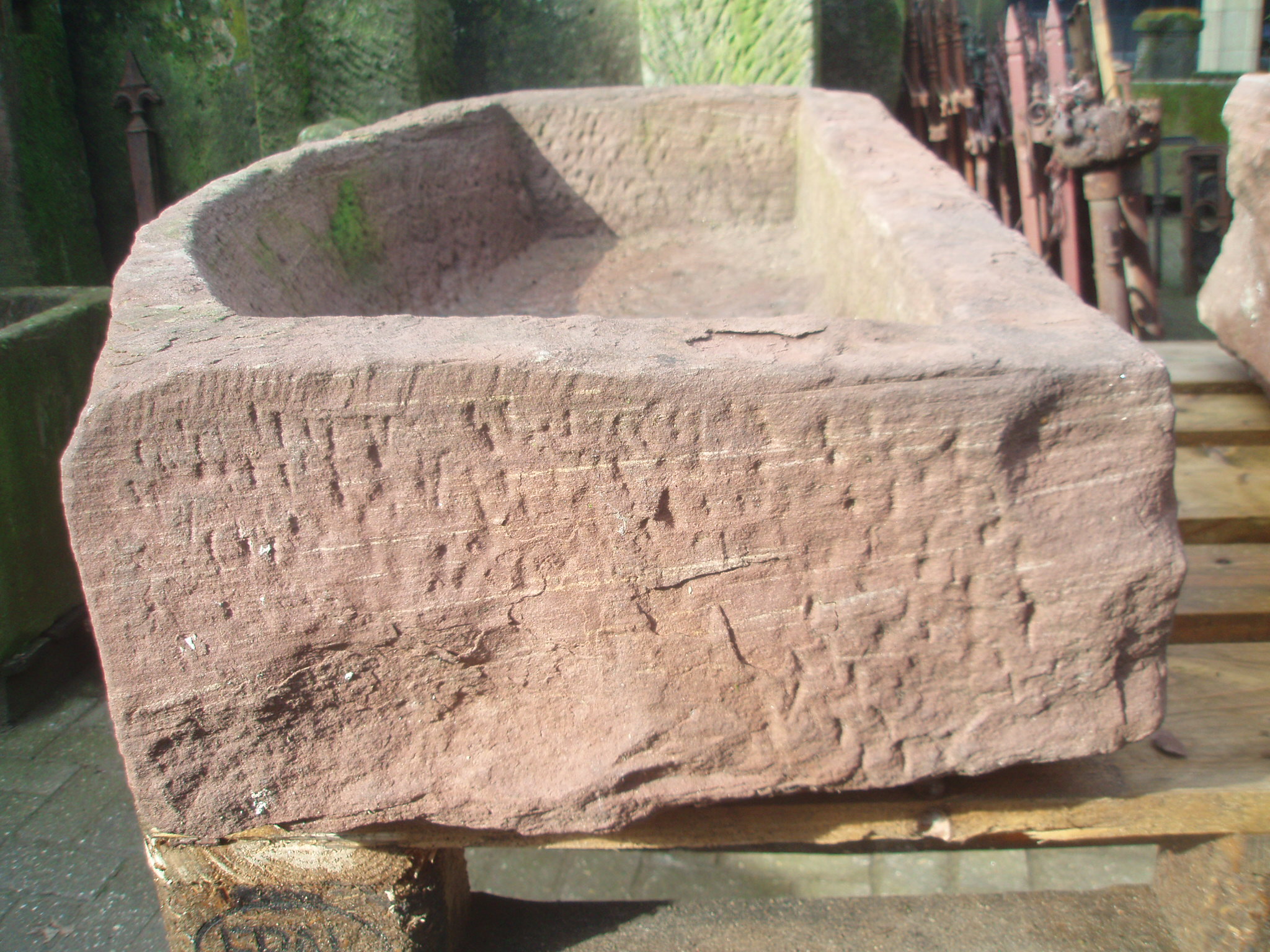 Sandstein Brunnen Tröge Tränken Antik – Heidesandstein