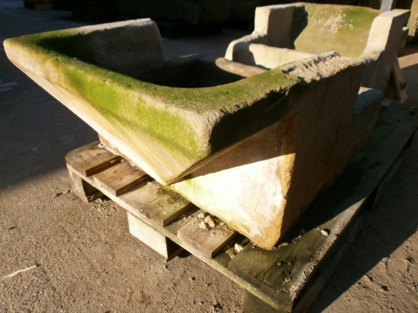Pfälzer Sandstein ohne Beschädigungen Pfälzer Sandstein ohne Beschädigungen