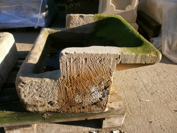 Pfälzer Sandstein ohne Beschädigungen Pfälzer Sandstein ohne Beschädigungen