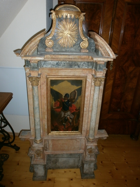 Altar mit dem Erzengel Michael