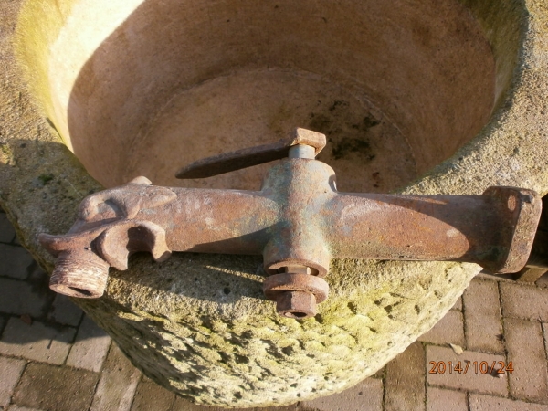 Aniker Speier / Wasserhahn Aniker Speier / Wasserhahn