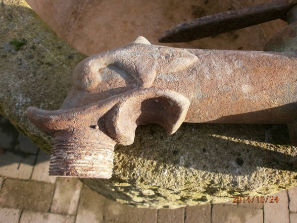 Aniker Speier / Wasserhahn Aniker Speier / Wasserhahn