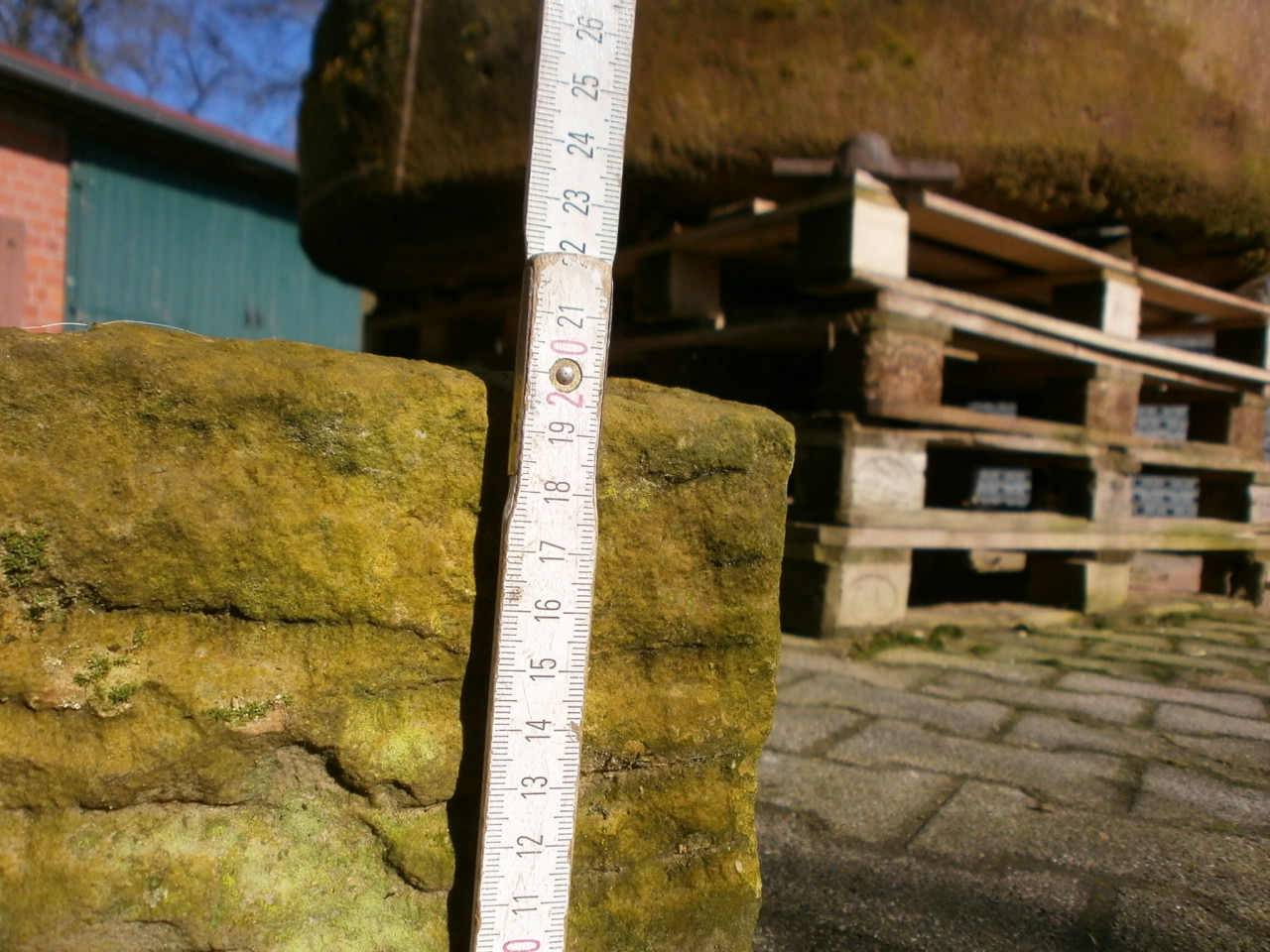 Sehr kleiner Sandsteinbrunnen Sehr kleiner Sandsteinbrunnen