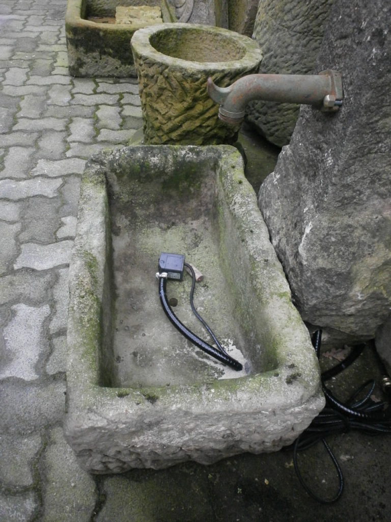 Brunnen aus alten Sandsteinen