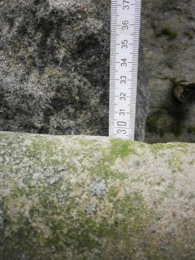 Brunnen aus alten Sandsteinen