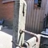 Großer Brunnen mit schöner Patina