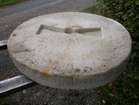 Mühlstein aus Sandstein