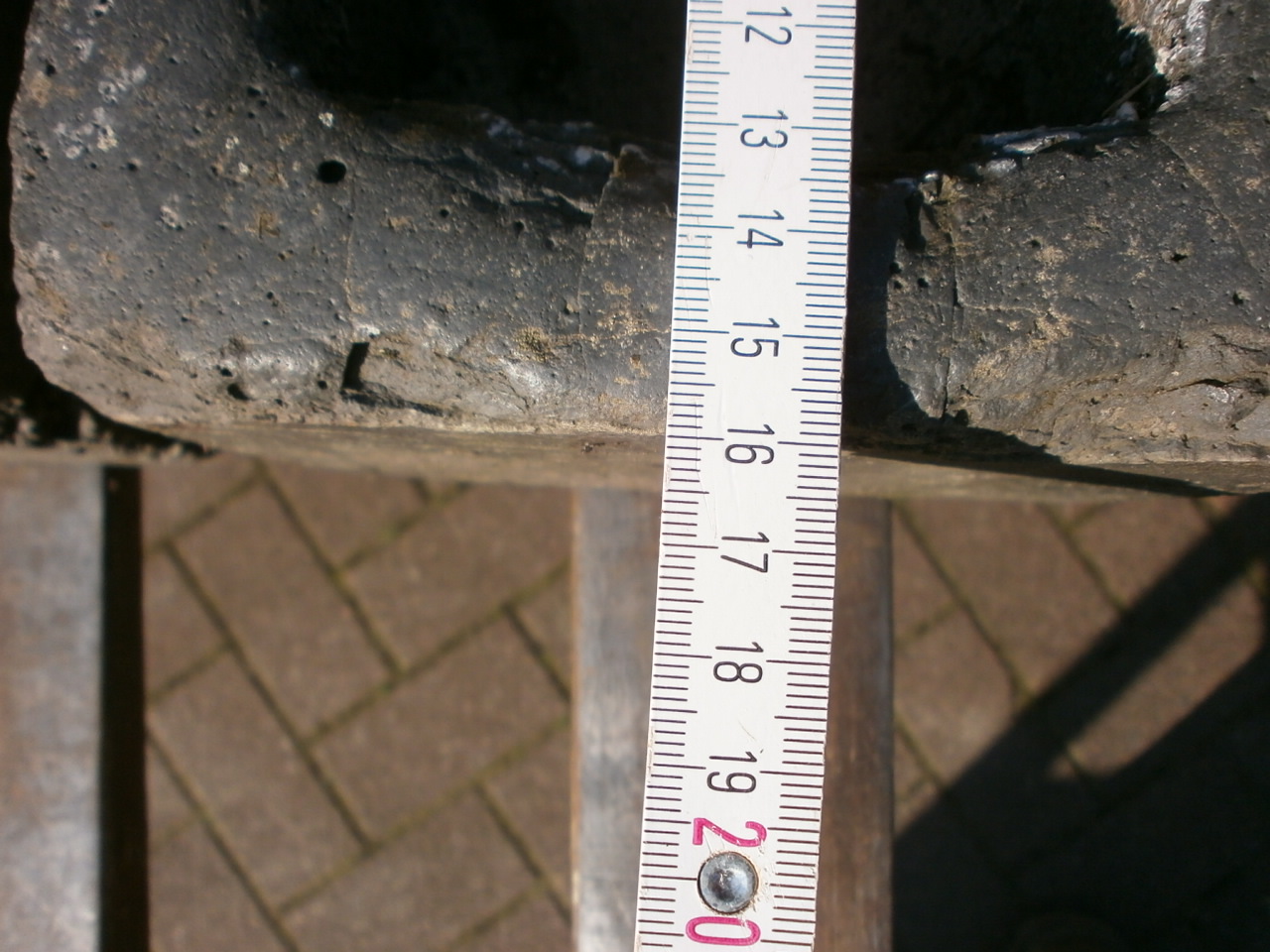 Kleine Tröge aus "Schlacke" Kleine Tröge aus "Schlacke"
