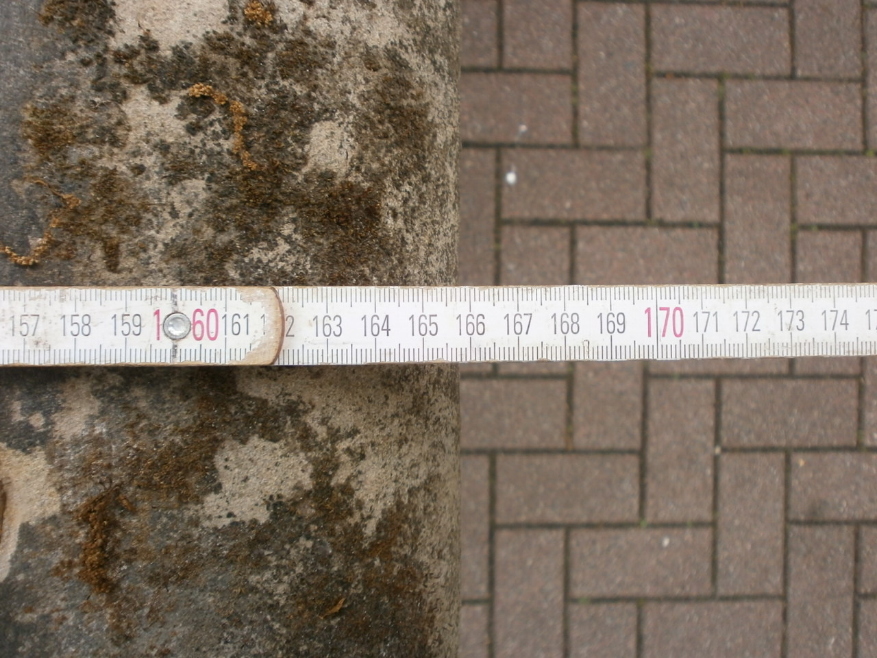Toller, großer Brunnen aus antikem Material Toller, großer Brunnen aus antikem Material