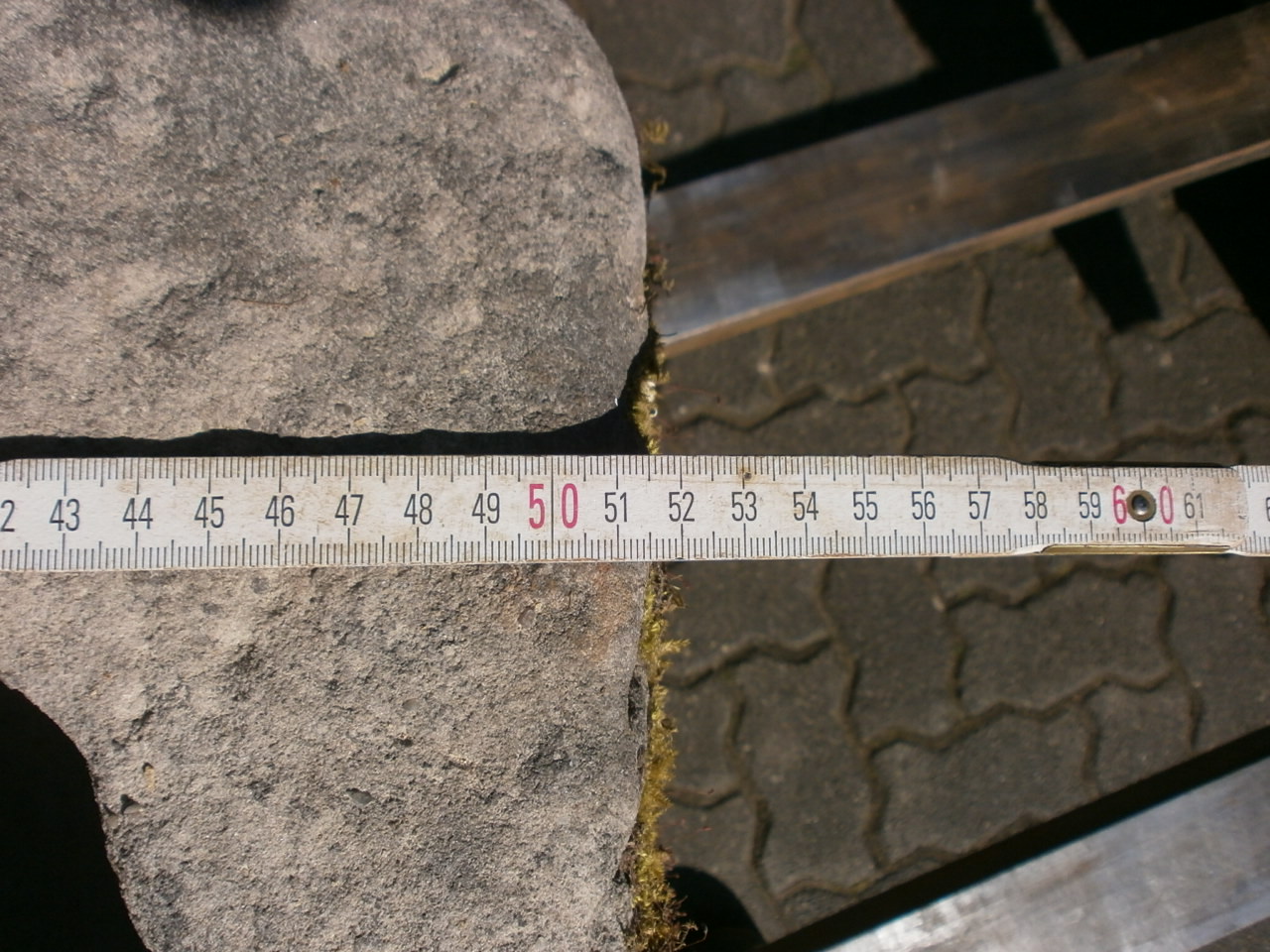 Traumhafter Futtertrog aus Sandstein Traumhafter Futtertrog aus Sandstein